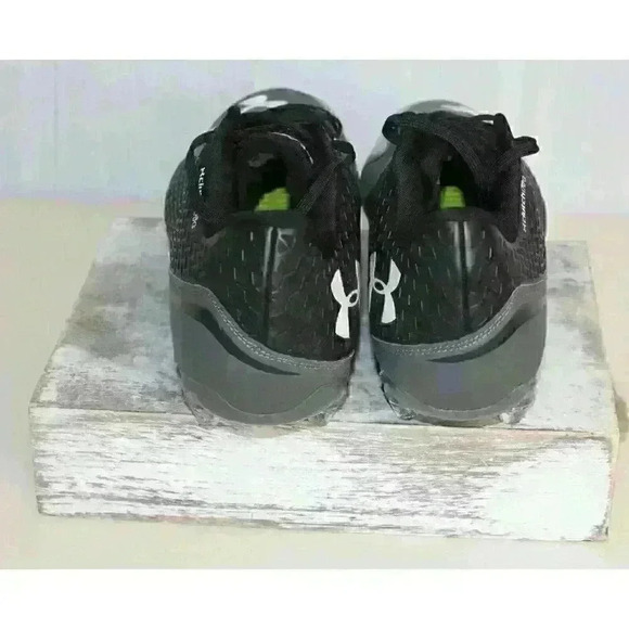 New Under Armor Nitro Clutch Fit 4DFoam Football Cleats 1252426-001 Mens size 13 - Picture 5 of 13